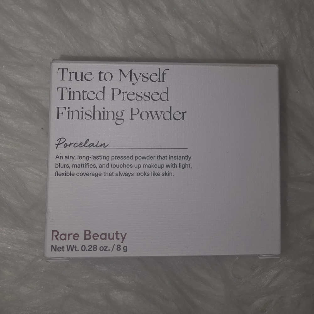 Rare Beauty True to Myself Tinted Pressed Finishing Powder - Porcelain